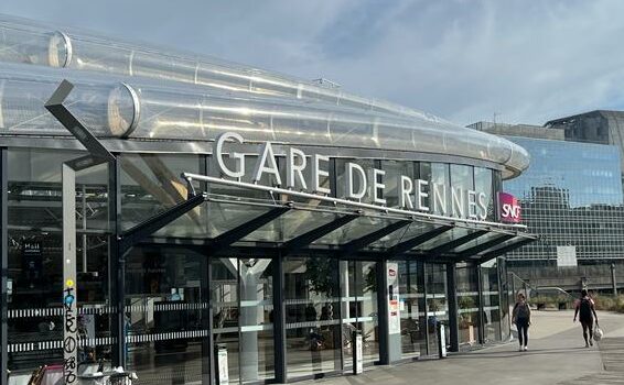 gare de rennes taxi voiture