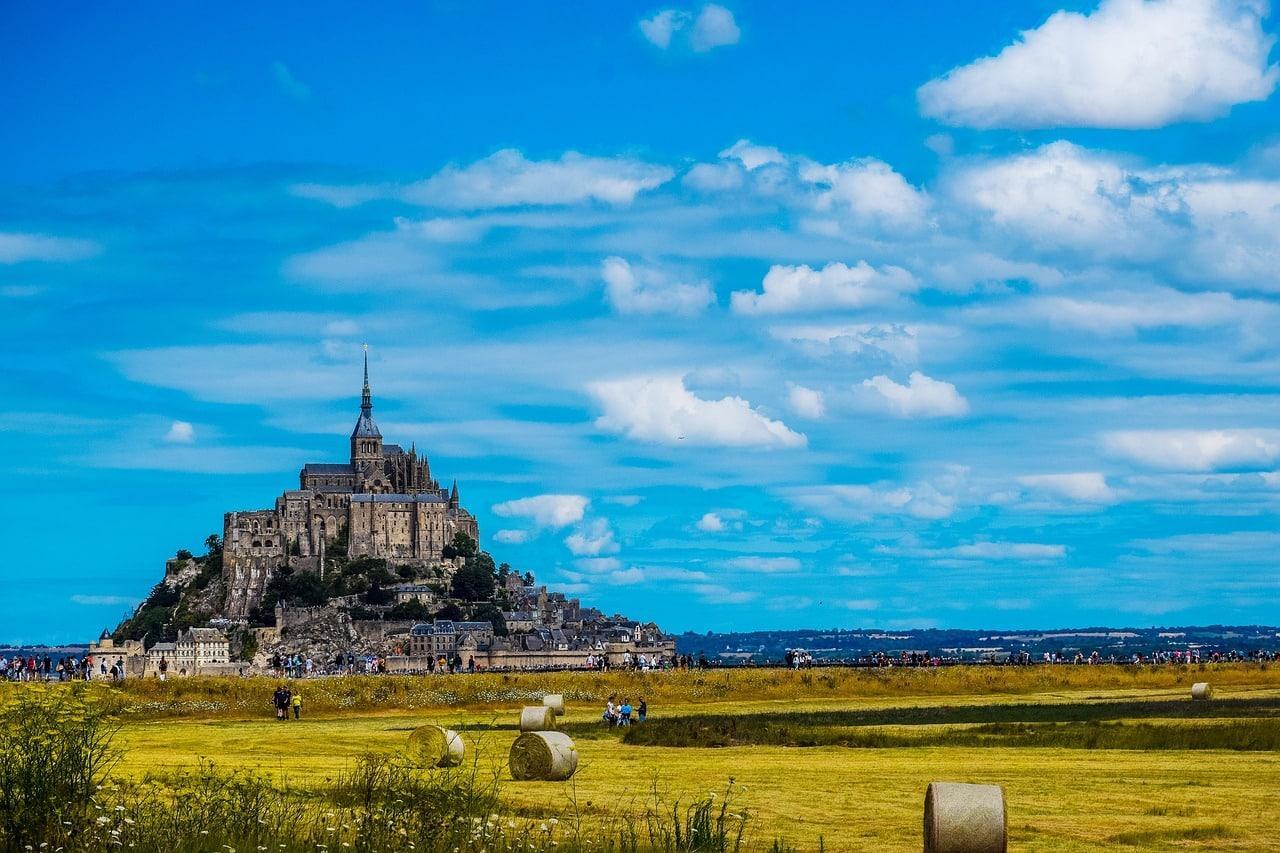 taxi Rennes Mont-Saint-Michel vue panoramique service privé Bretagne